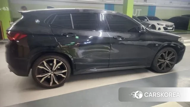 BMW X2 (F39) 2021 Черный из Кореи, фото 4