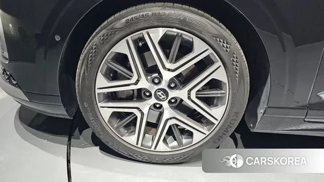 Hyundai Grandeur (GN7) id 3776579 из Кореи 14