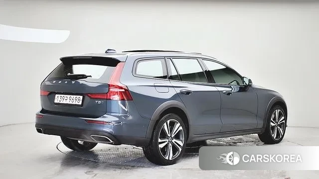 Volvo V60 Cross-Country 2nd Generation id 3562509 из Кореи 14
