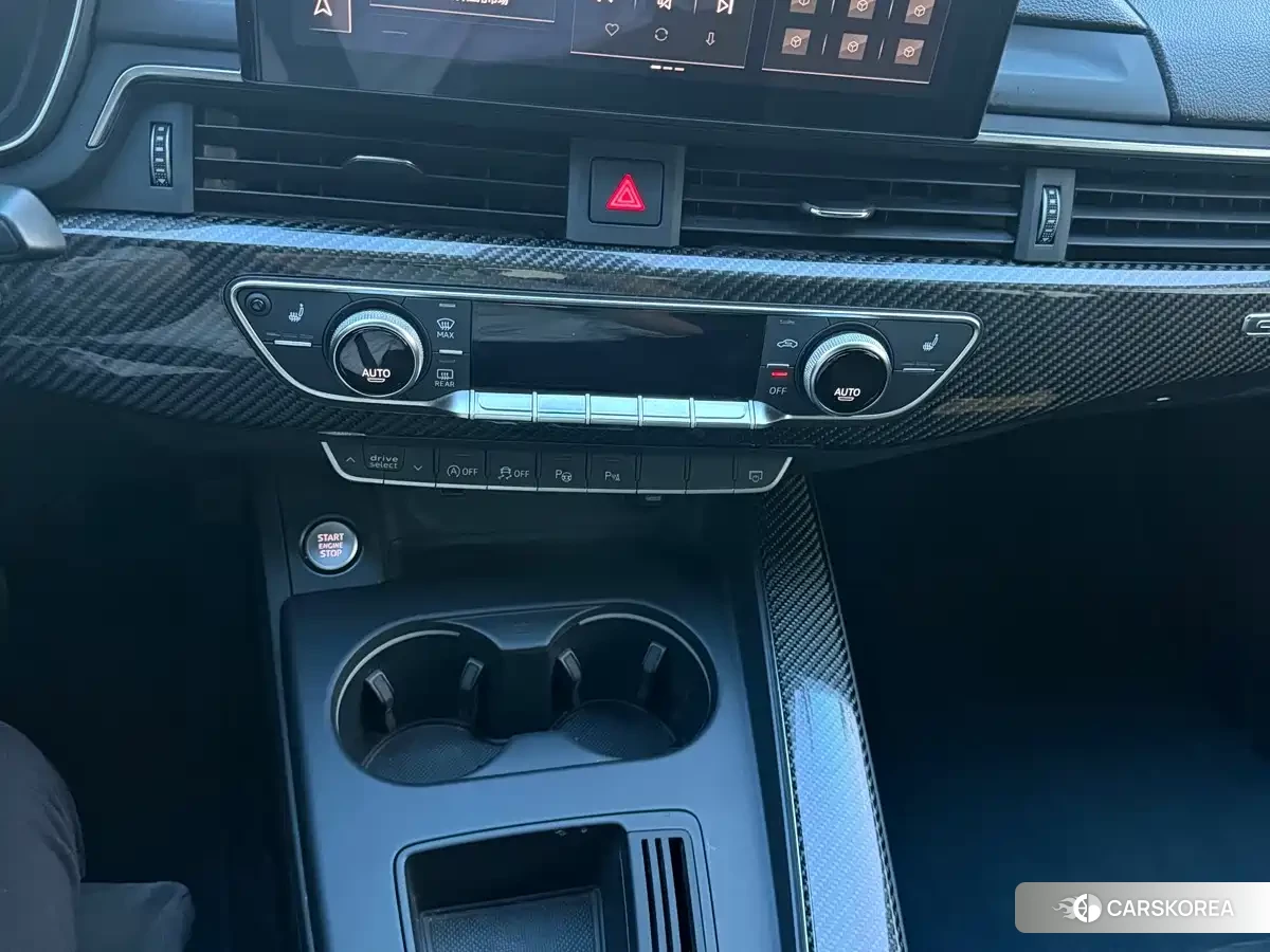 Audi A4L id 4655243 из Китая 9