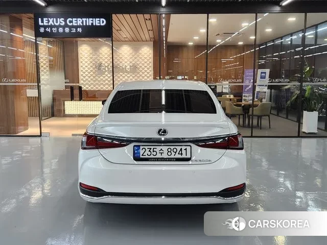 Lexus ES300h 7th generation id 3093127 из Кореи 14