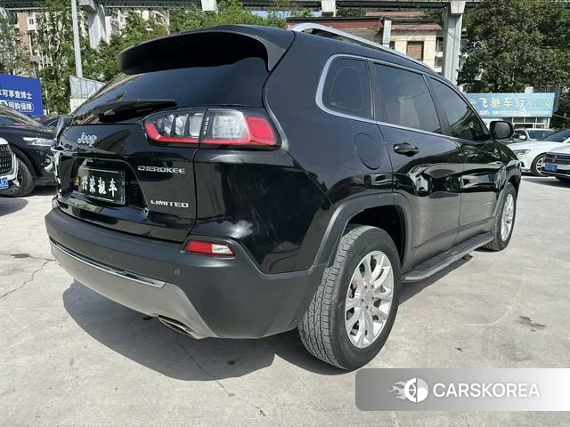 Jeep Free light id 4213472 из Китая 15