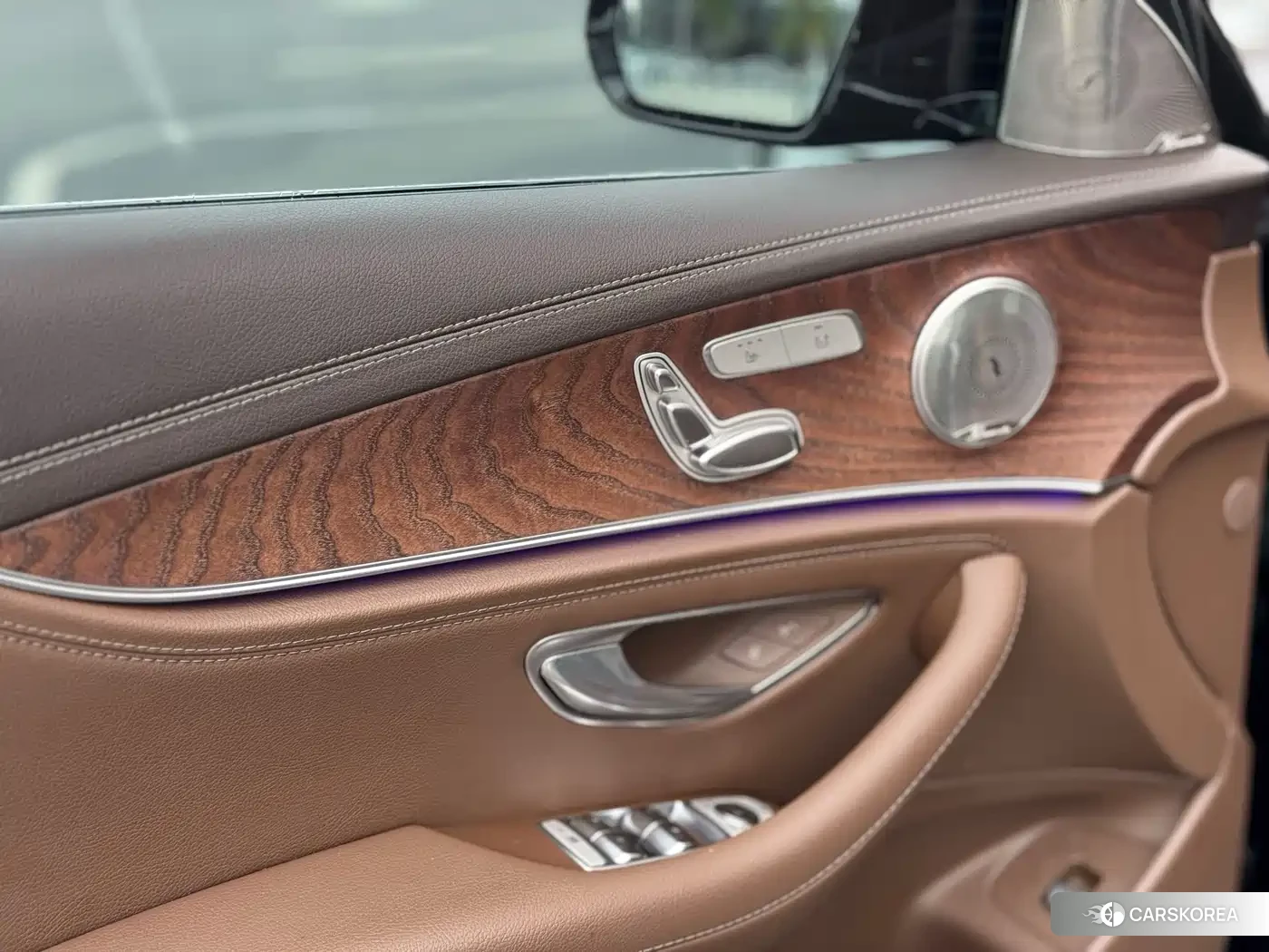 Mercedes-Benz E-Class id 4577598 из Китая 34
