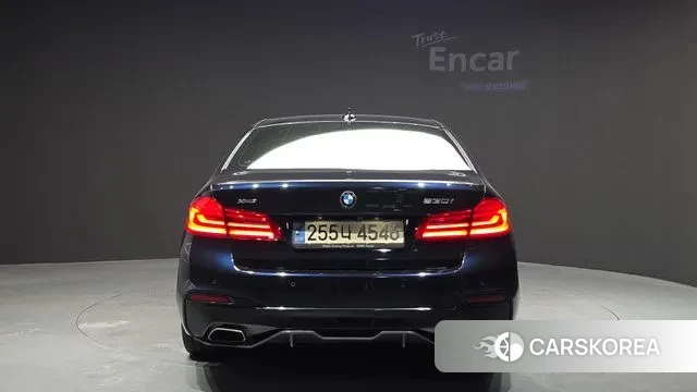 BMW 5 Series (G30) id 3651152 из Кореи 14