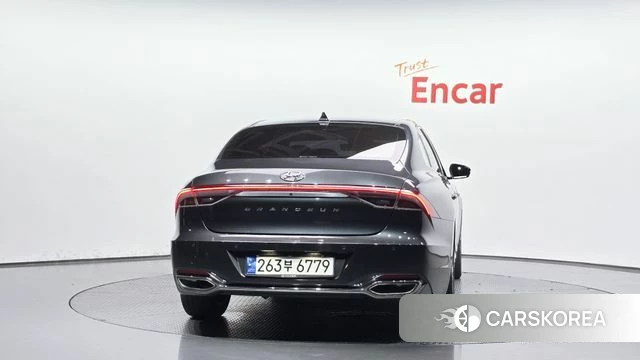 Hyundai The New Grandeur IG id 4707900 из Кореи 27