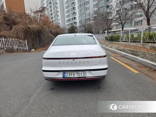 Hyundai Grandeur (GN7) id 3726183 из Кореи 14