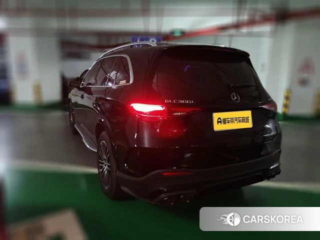 Mercedes-Benz GLC 2024 Черный из Китая, фото 4