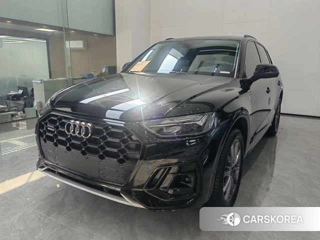 Audi Q5L 2021 Черный из Китая, фото 4