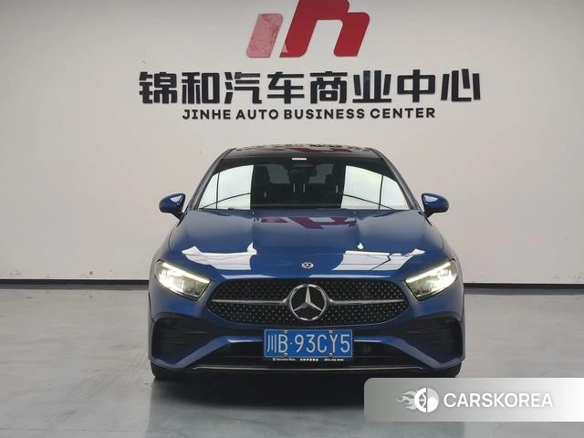 Mercedes-Benz Class A 2023 Синий из Китая, фото 6