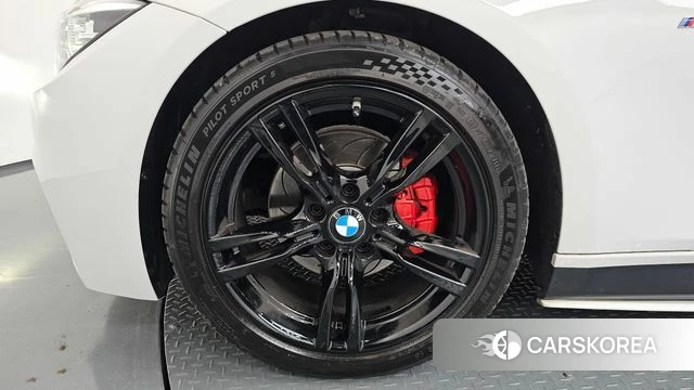 BMW 3 Series (F30) id 3886570 из Кореи 14