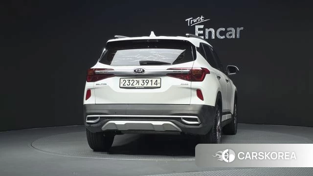 Kia Seltos id 4604943 из Кореи 14