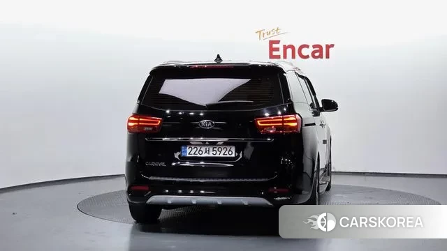 Kia The New Carnival id 3028954 из Кореи 14