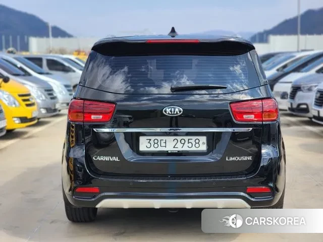 Kia The New Carnival id 3754502 из Кореи 14