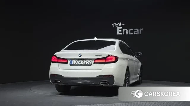 BMW 5 Series (G30) id 3764627 из Кореи 14