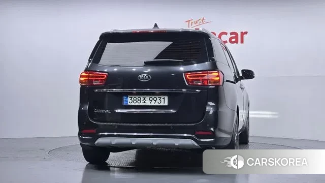 Kia The New Carnival id 3563196 из Кореи 14