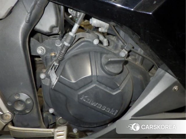 Engine photo