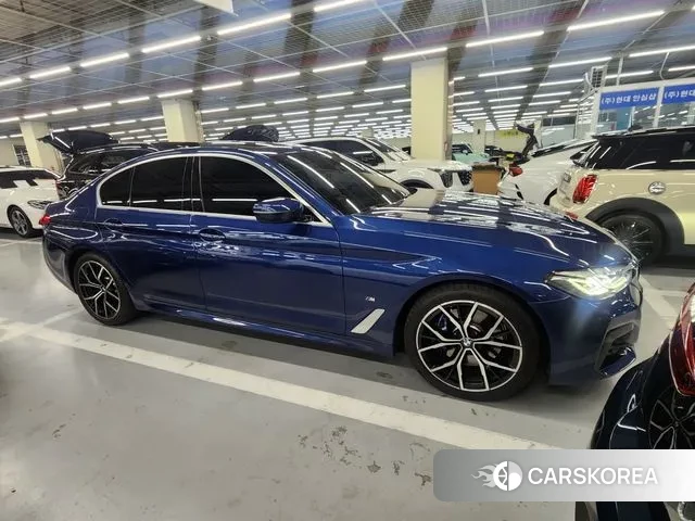 BMW 5 Series (G30) id 3385176 из Кореи 9