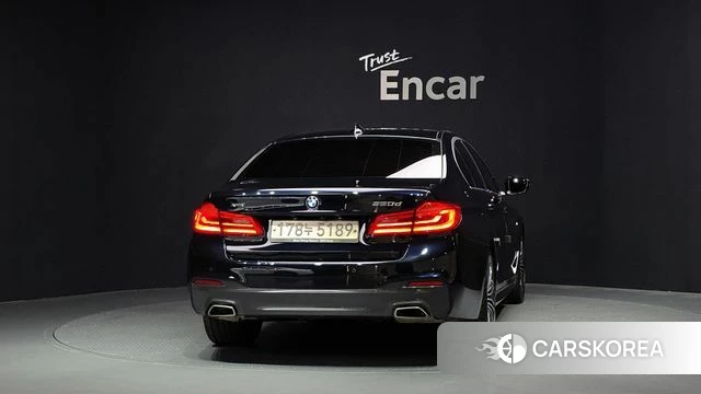 BMW 5 Series (G30) id 4651671 из Кореи 28