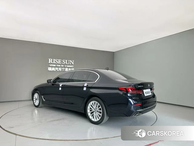 BMW 5 series 2024 Черный из Китая, фото 4