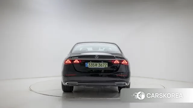 Mercedes-Benz E-Class W214 id 3775791 из Кореи 14