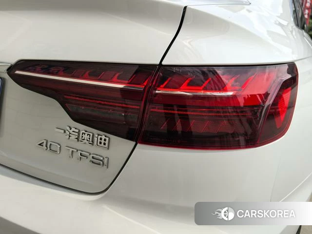 Audi A4L id 4215082 из Китая 16