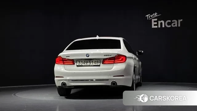 BMW 5 Series (G30) id 3380156 из Кореи 14