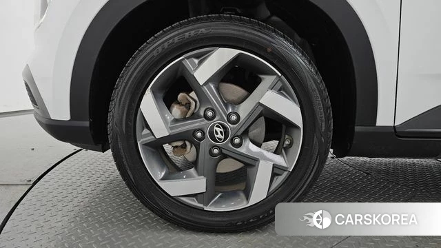 Hyundai Venue id 4020002 из Кореи 14