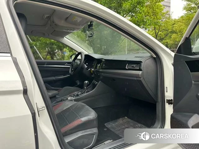 Volkswagen Bora 2022 Белый из Китая, фото 4