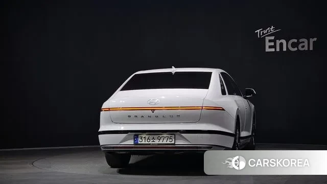 Hyundai Grandeur (GN7) id 3600158 из Кореи 14