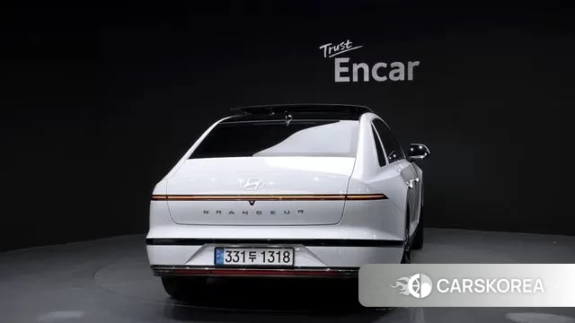 Hyundai Grandeur (GN7) id 3523914 из Кореи 14