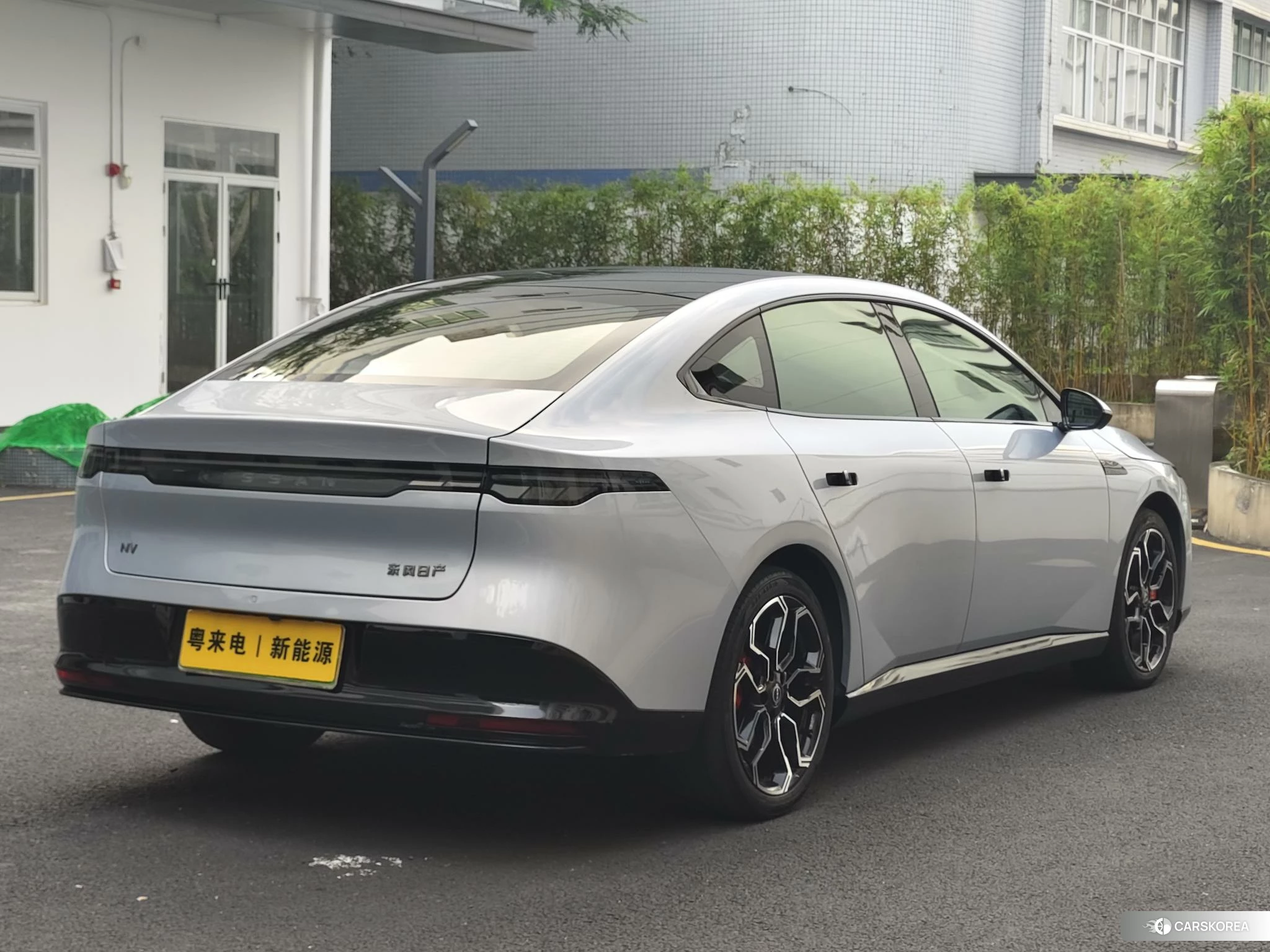 Nissan N7 id 4440672 из Китая 14