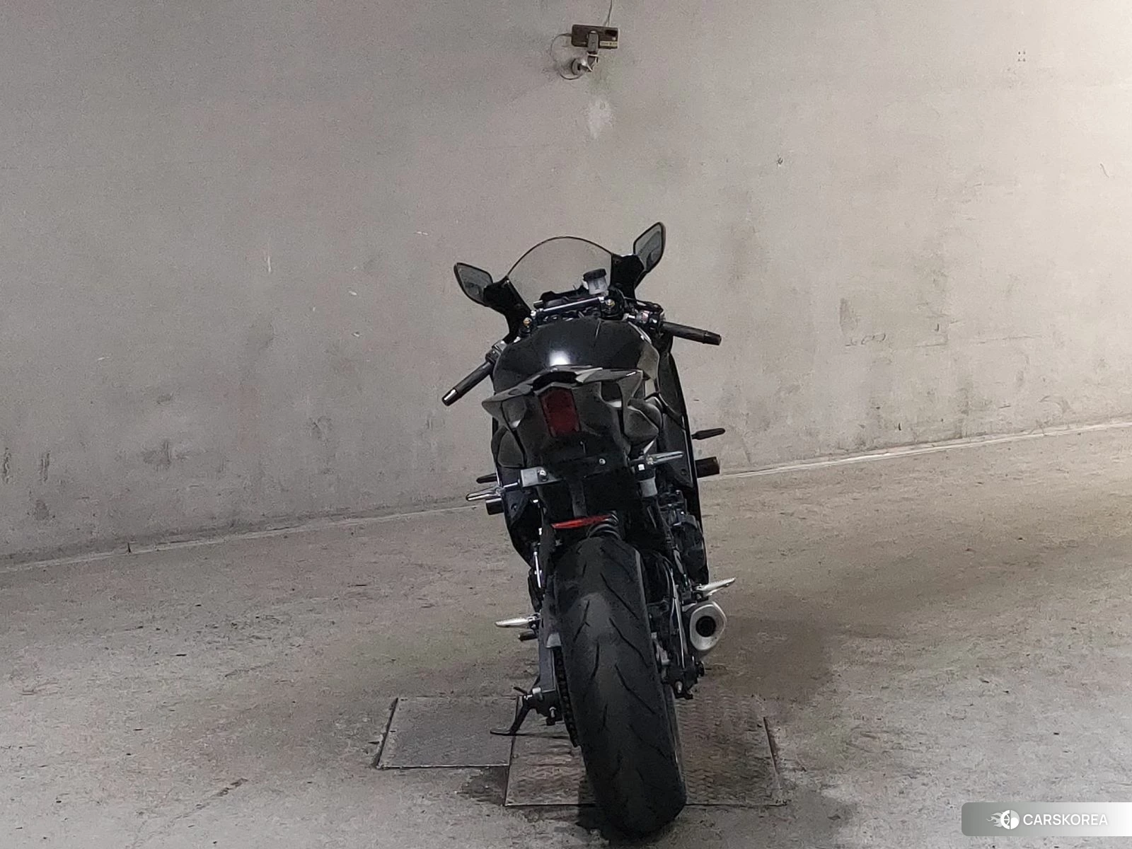 Yamaha YZF-R7 2024 из Японии, фото 2