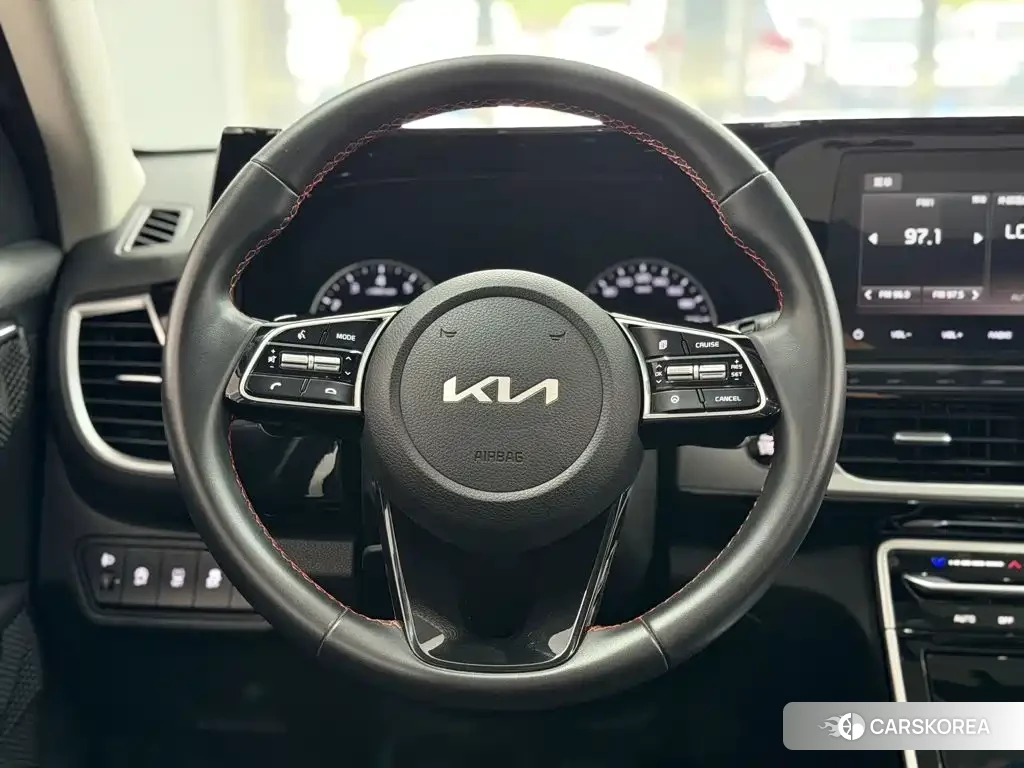 Kia KX3 id 4659844 из Китая 12