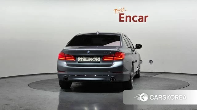 BMW 5 Series (G30) id 3853008 из Кореи 14