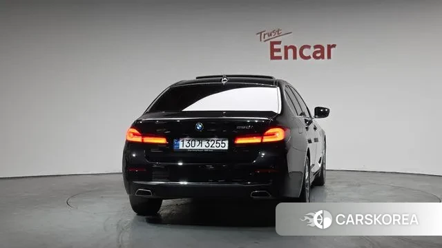 BMW 5 Series (G30) id 3726216 из Кореи 14