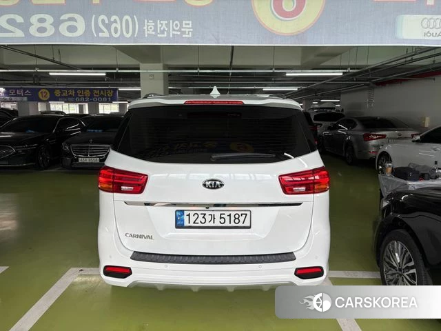 Kia The New Carnival id 4203868 из Кореи 12