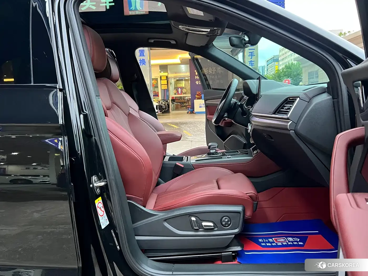 Audi Q5L id 4653912 из Китая 26
