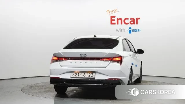 Hyundai Avante Hybrid (CN7) id 3027432 из Кореи 14