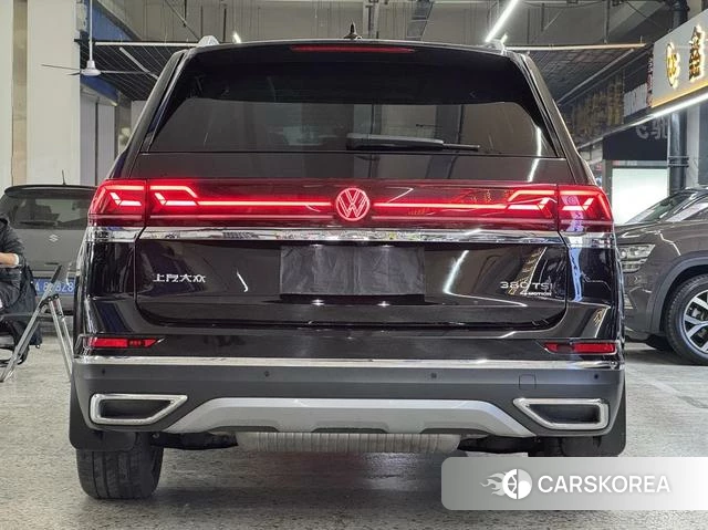 Volkswagen Tourang 2023 Черный из Китая, фото 6