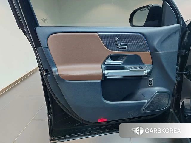 Mercedes-Benz GLB id 4209179 из Китая 14