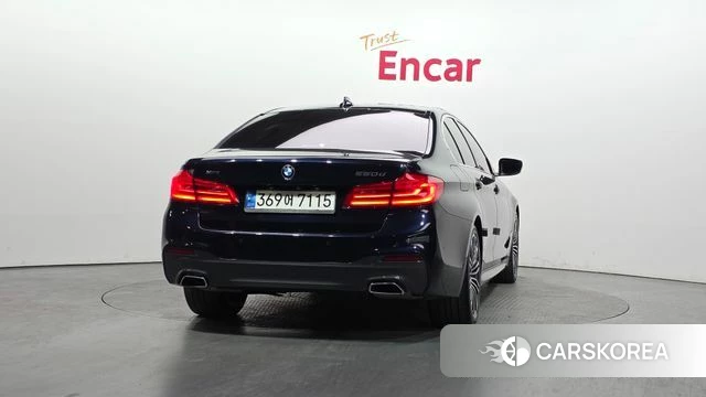 BMW 5 Series (G30) id 3879198 из Кореи 14