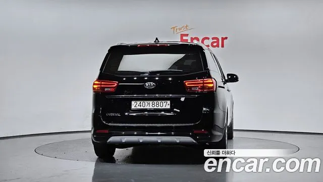 Kia The New Carnival id 2802380 из Кореи 14