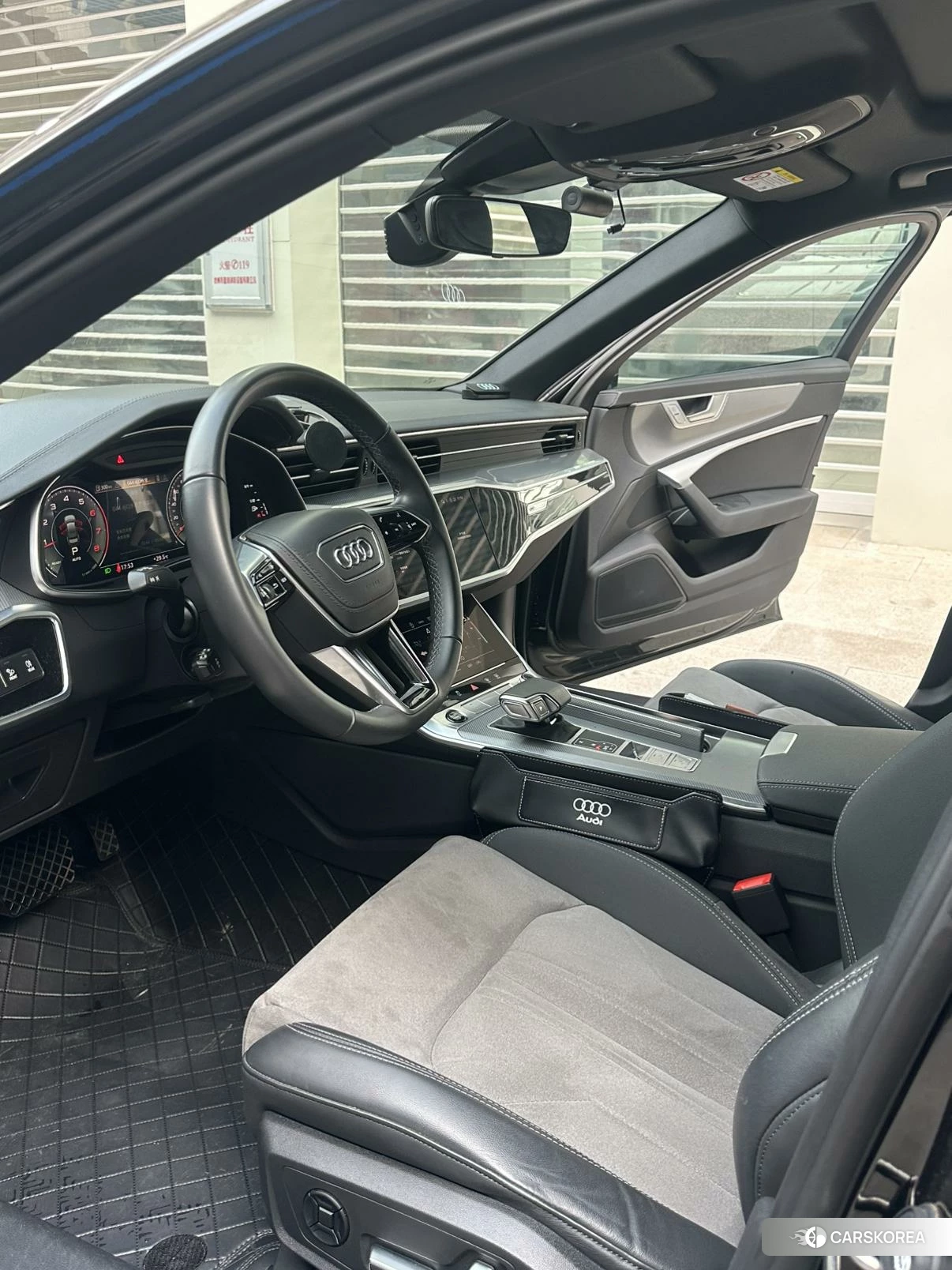 Audi A6L 2023 Черный из Китая, фото 4