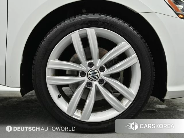 Volkswagen The New Passat id 4459481 из Кореи 13