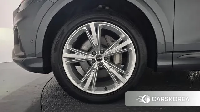 Audi Q8 (4M) id 3393992 из Кореи 14