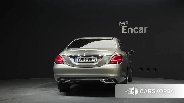 Mercedes-Benz C-Class W205 id 4567943 из Кореи 27