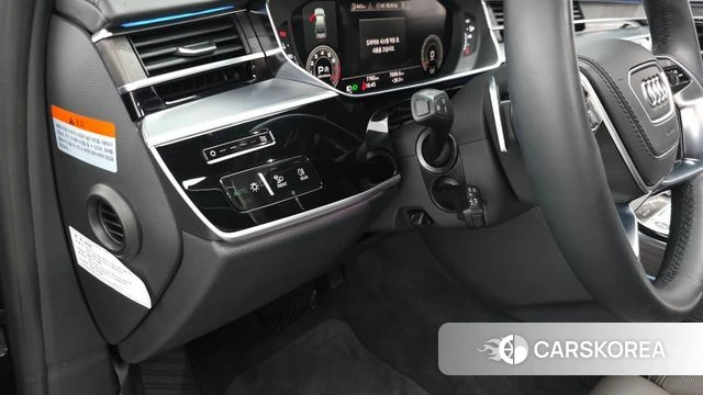 Audi A8 (D5) id 4591050 из Кореи 35