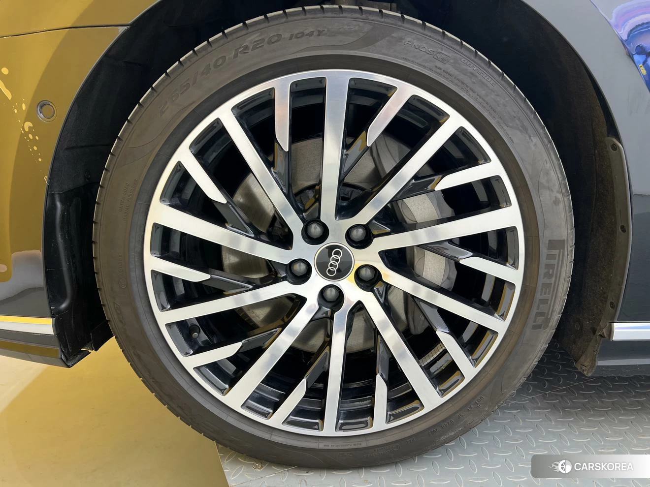 Audi A8 id 4492735 из Китая 35