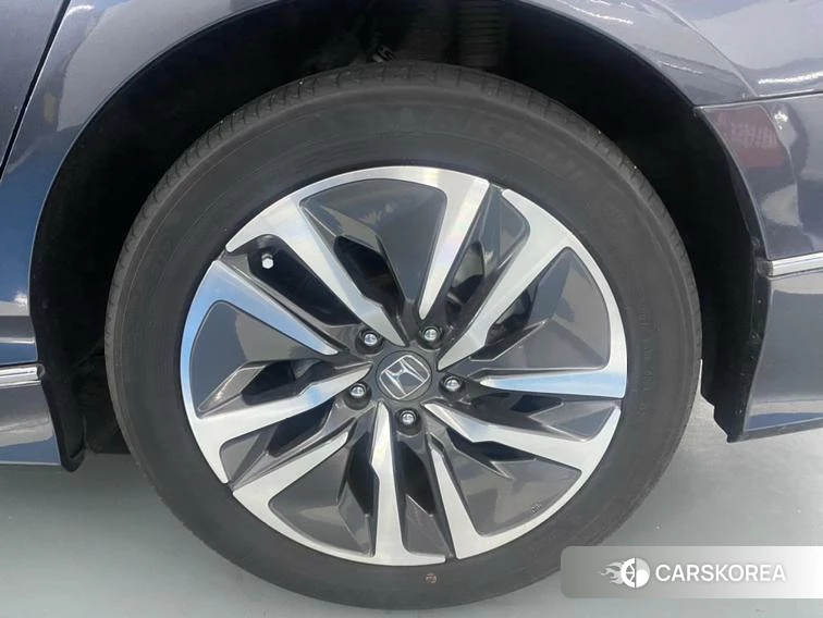 Honda Accord id 4406056 из Китая 35