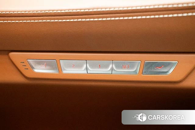 BMW 7 series id 4216341 из Китая 35